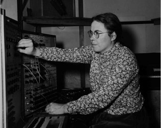 Pauline Oliveros. Retrospectiva